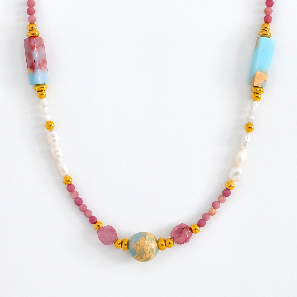 Aurora Rosa – Naturstein & Perlen Kette
